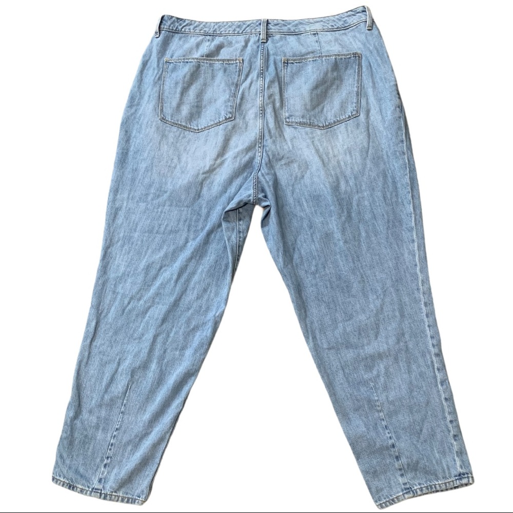 Universal Thread Highest Rise Taper Jeans - Picture 4 of 4